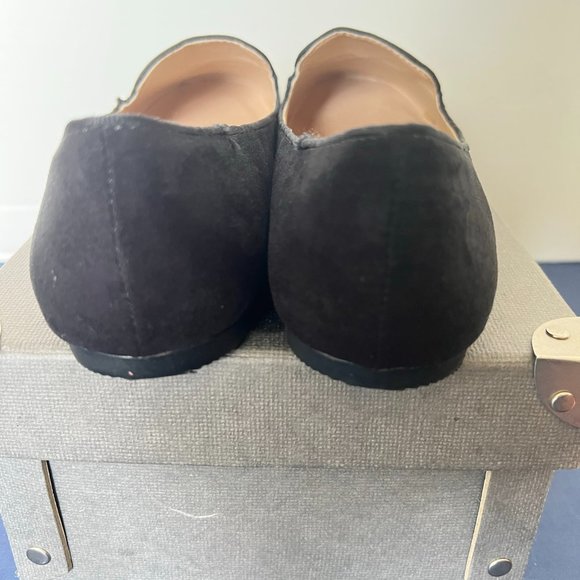 JustFab Black Suede Flat With White Stitched Bow On Toe - Picture 6 of 6